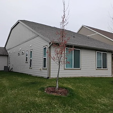 House-washing-Window-Cleaning-in-Lake-Frederick-VA 1